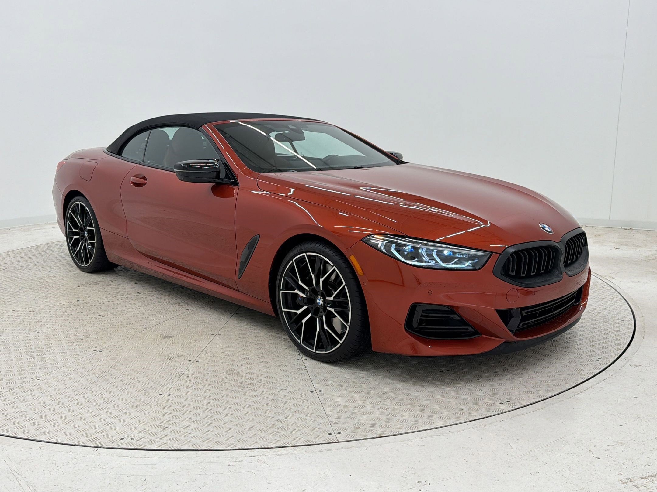 Used 2024 BMW M850i xDrive Convertible w/ M Sport Professional Package image 31