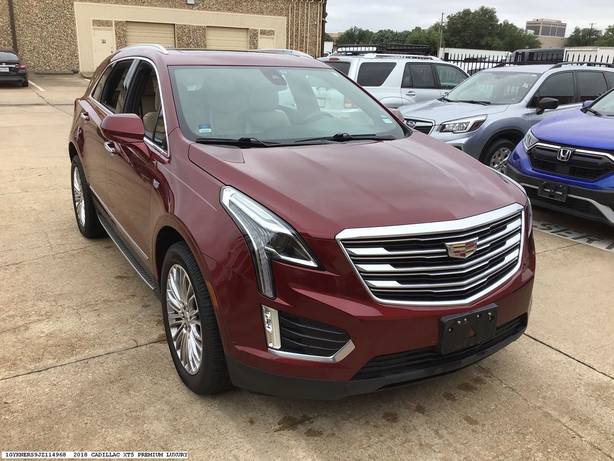 Used 2018 Cadillac XT5 Premium Luxury FWD image 6