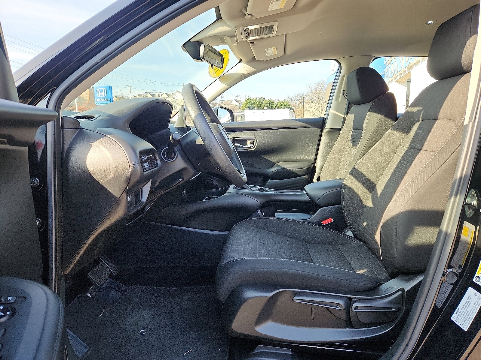 Used 2023 Honda HR-V LX image 13