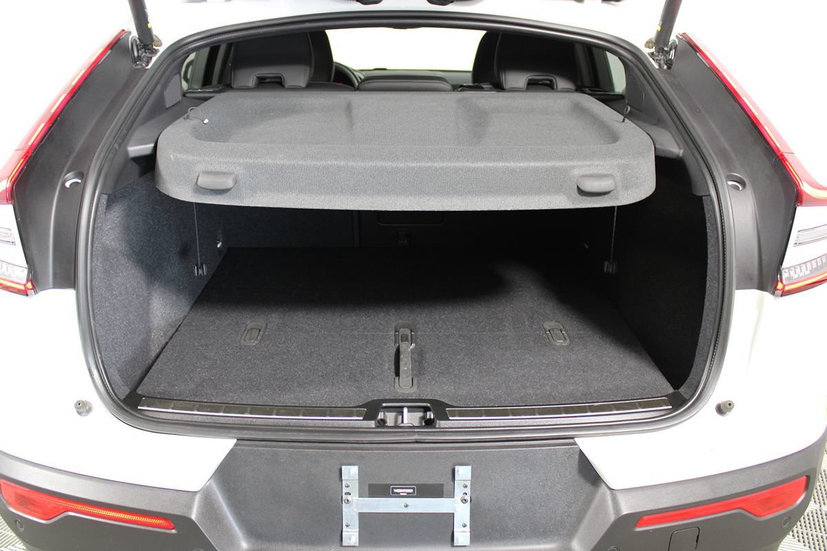 Used 2023 Volvo C40 P8 Recharge Ultimate AWD/4WD image 33