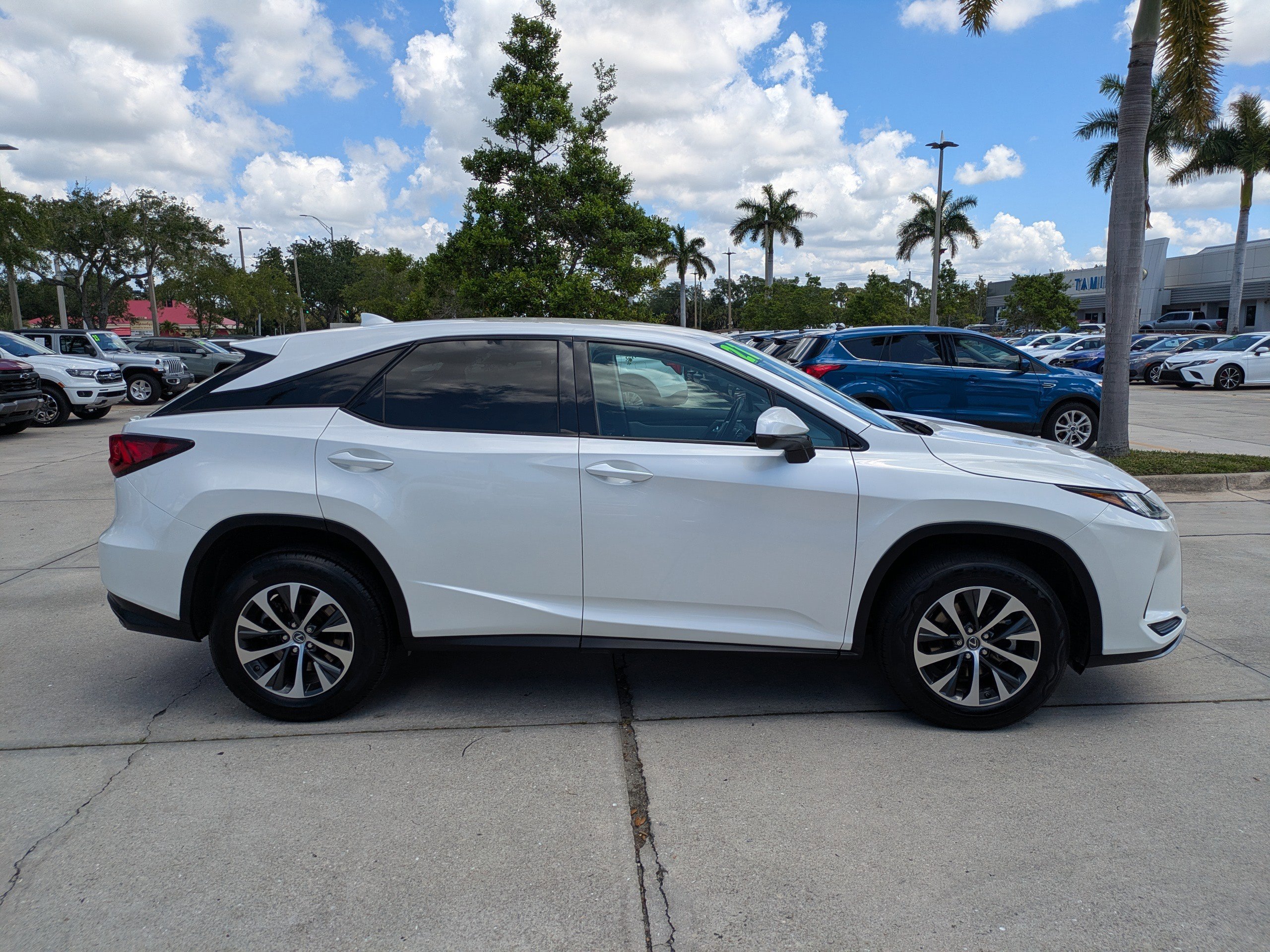 Used 2021 Lexus RX 350 FWD w/ Accessory Package image 3