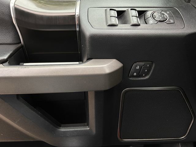Used 2019 Ford F150 Raptor w/ Equipment Group 802A Luxury AWD/4WD image 28