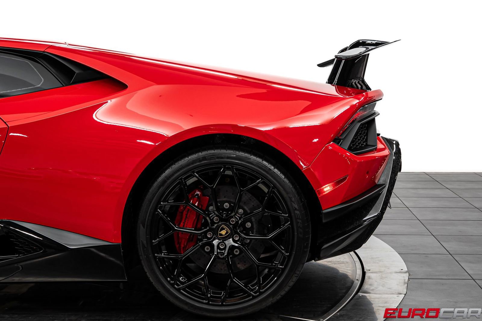 Used 2018 Lamborghini Huracan Performante image 17