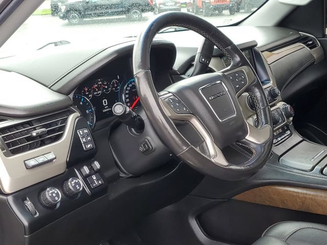 Used 2018 GMC Yukon XL Denali w/ Denali Ultimate Package AWD/4WD image 12