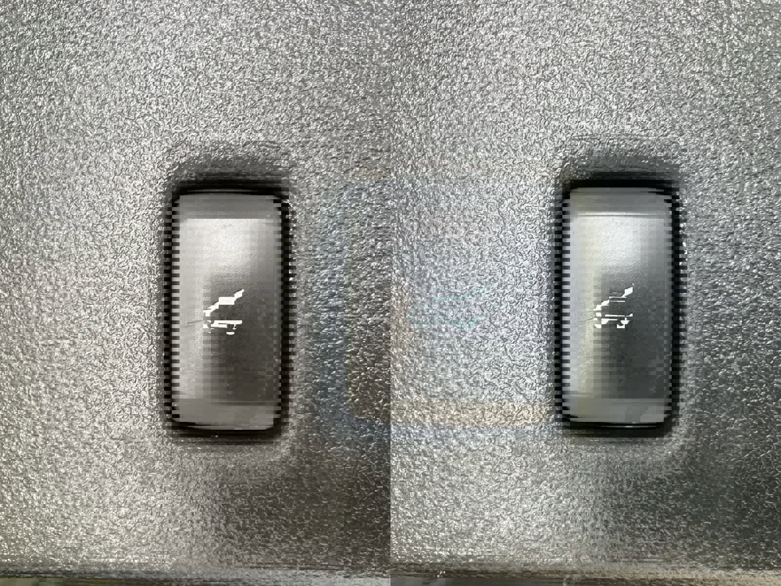 Used 2024 Ford Escape Platinum image 28