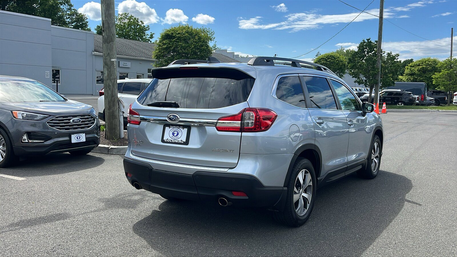 Used 2021 Subaru Ascent Premium w/ Convenience Package AWD/4WD image 4