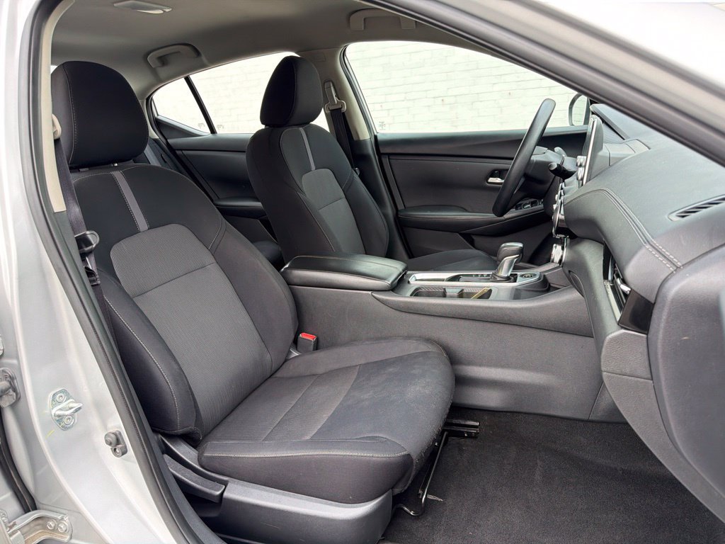 Used 2023 Nissan Sentra SV FWD image 13