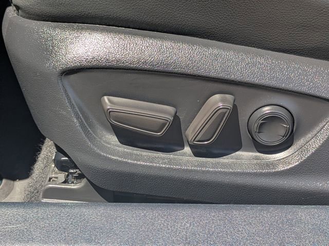 Used 2024 Toyota Camry SE FWD image 19