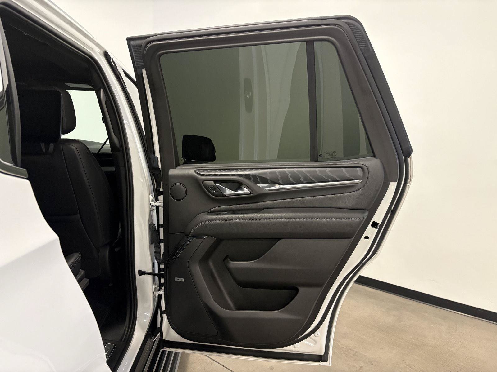Used 2023 GMC Yukon Denali AWD/4WD image 52
