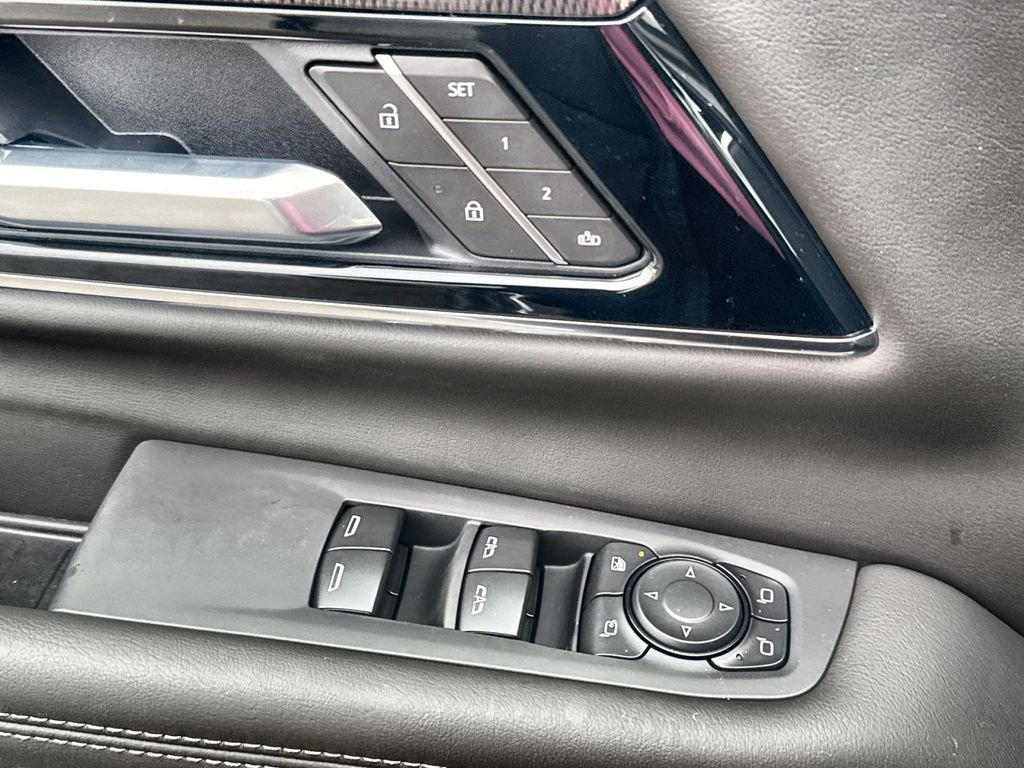 New 2026 GMC Yukon XL Elevation w/ LPO, Floor Liner Package image 15