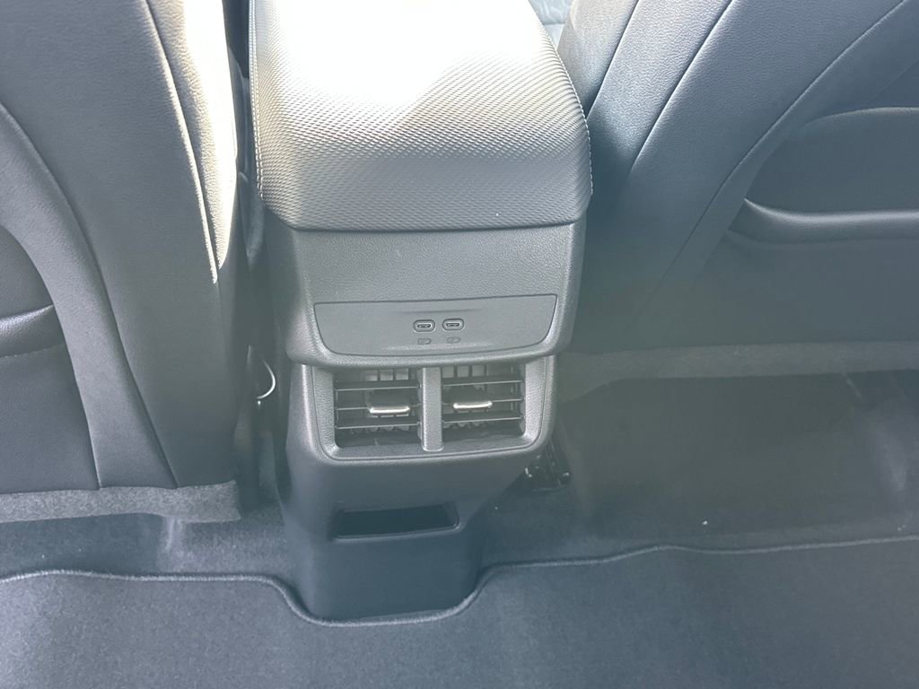 New 2026 Chevrolet Equinox LT w/ Convenience Package II image 16