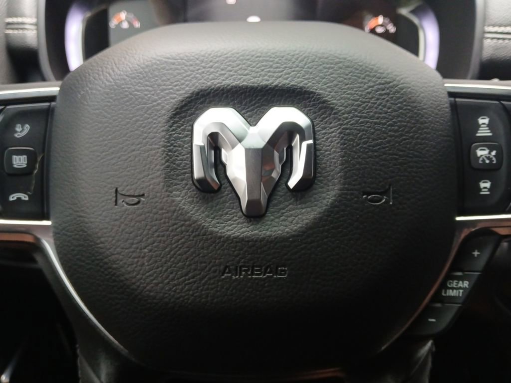 Used 2025 RAM 2500 Laramie w/ Night Edition AWD/4WD image 5