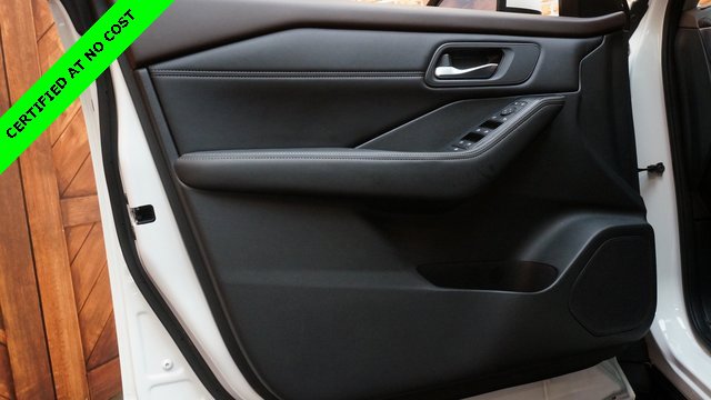 Used 2022 Nissan Rogue SV w/ SV Premium Package image 30