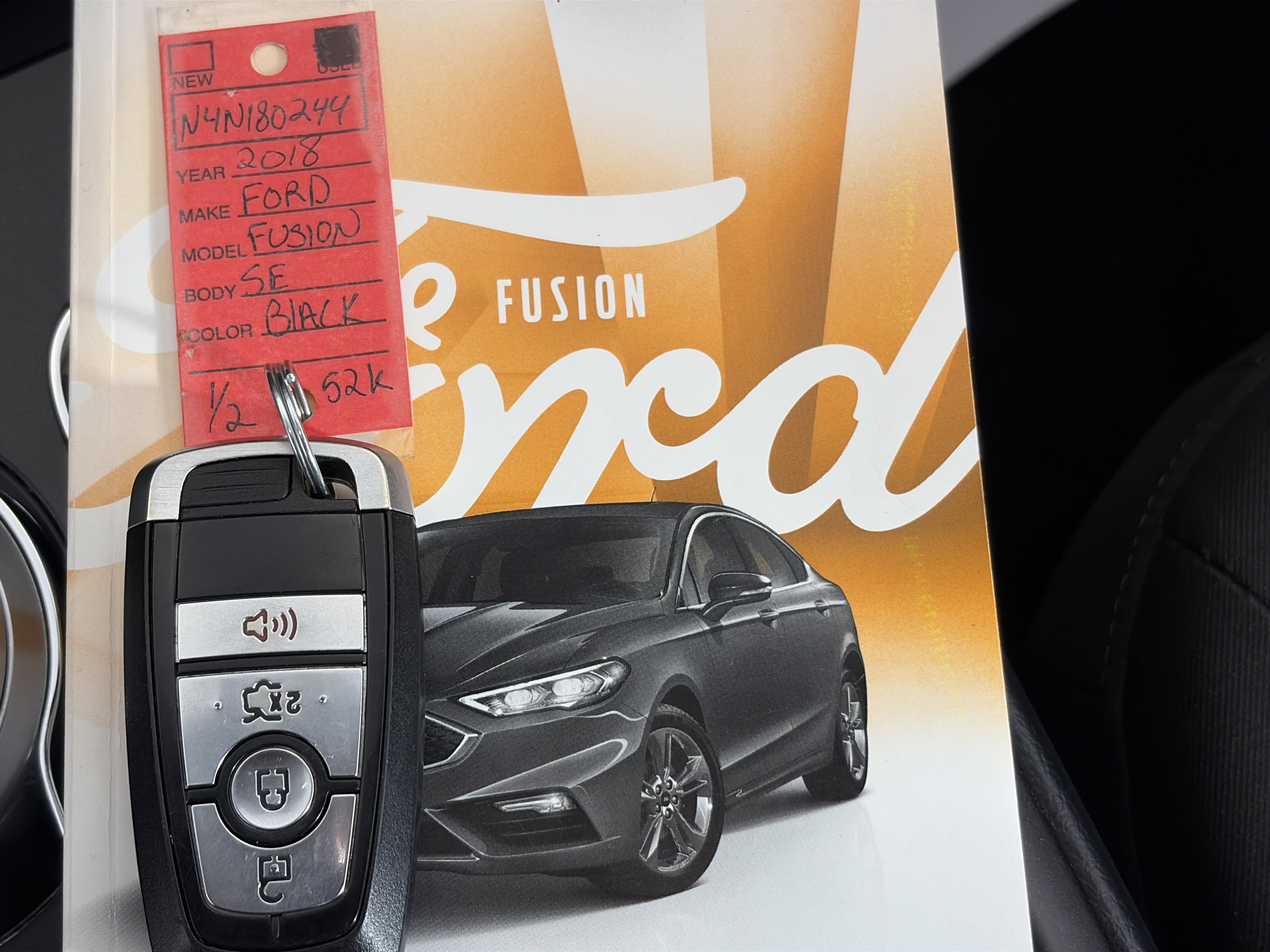 Used 2018 Ford Fusion SE w/ Fusion SE Technology Package FWD image 33