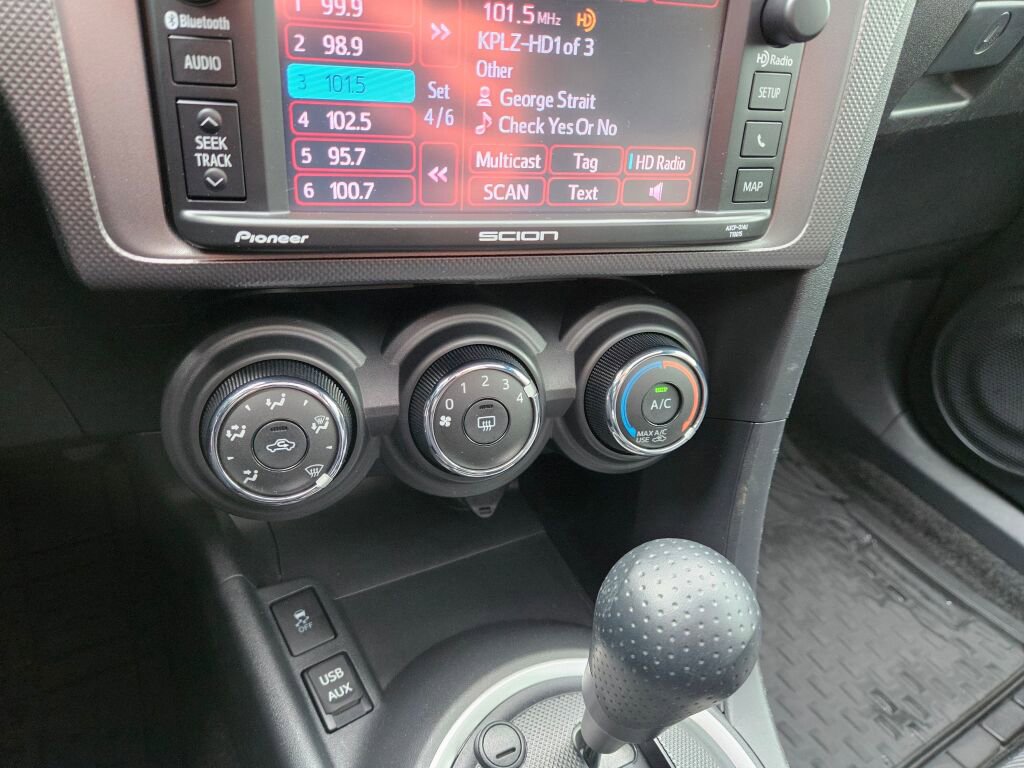 Used 2014 Scion tC image 28