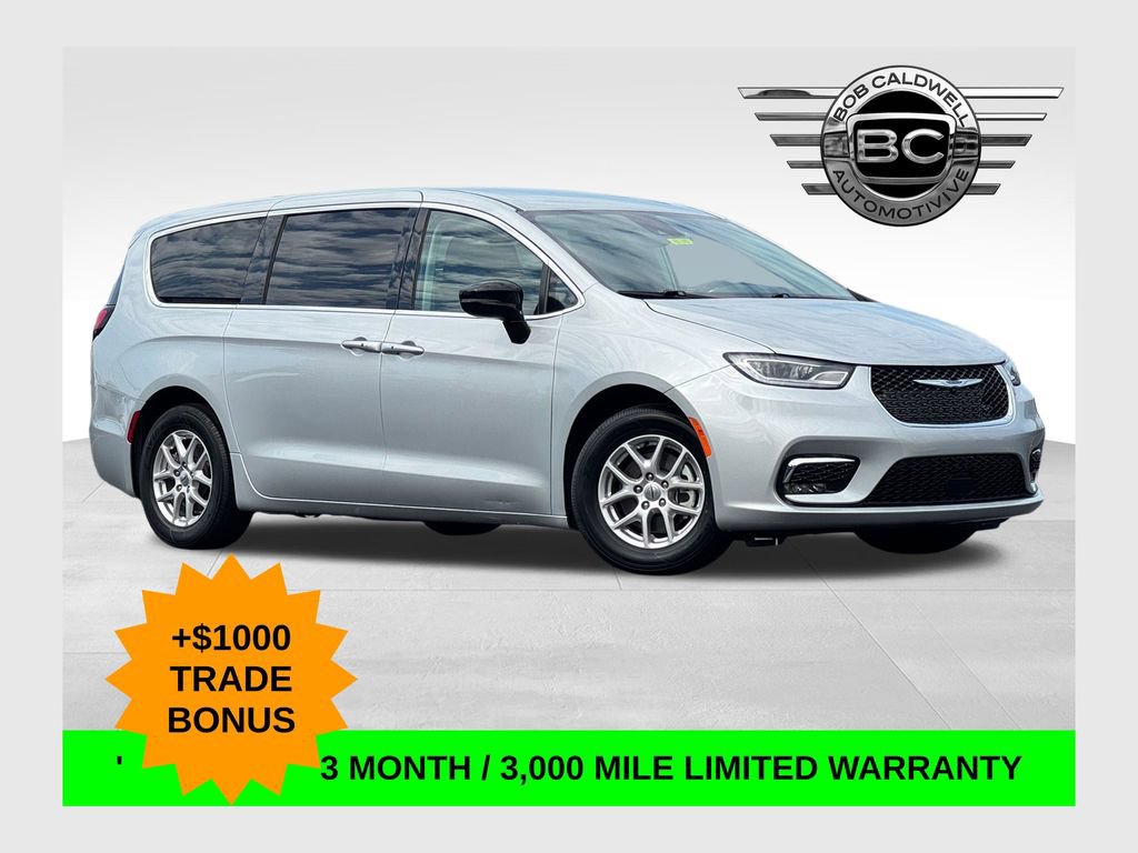 Used 2024 Chrysler Pacifica Touring-L