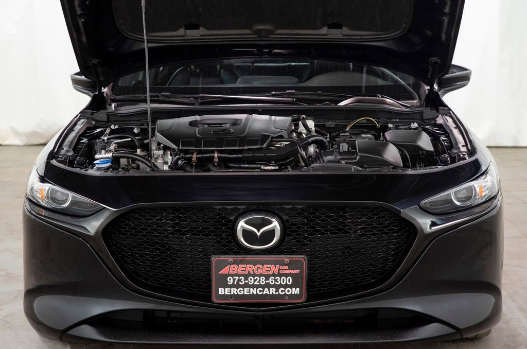 Used 2023 MAZDA MAZDA3 s FWD image 3