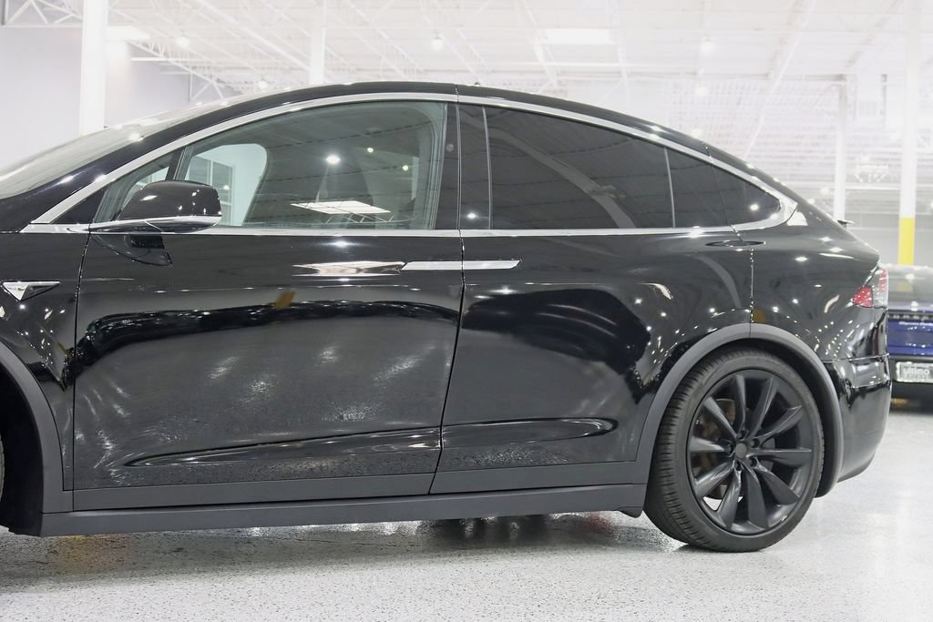 Used 2020 Tesla Model X Long Range AWD/4WD image 3