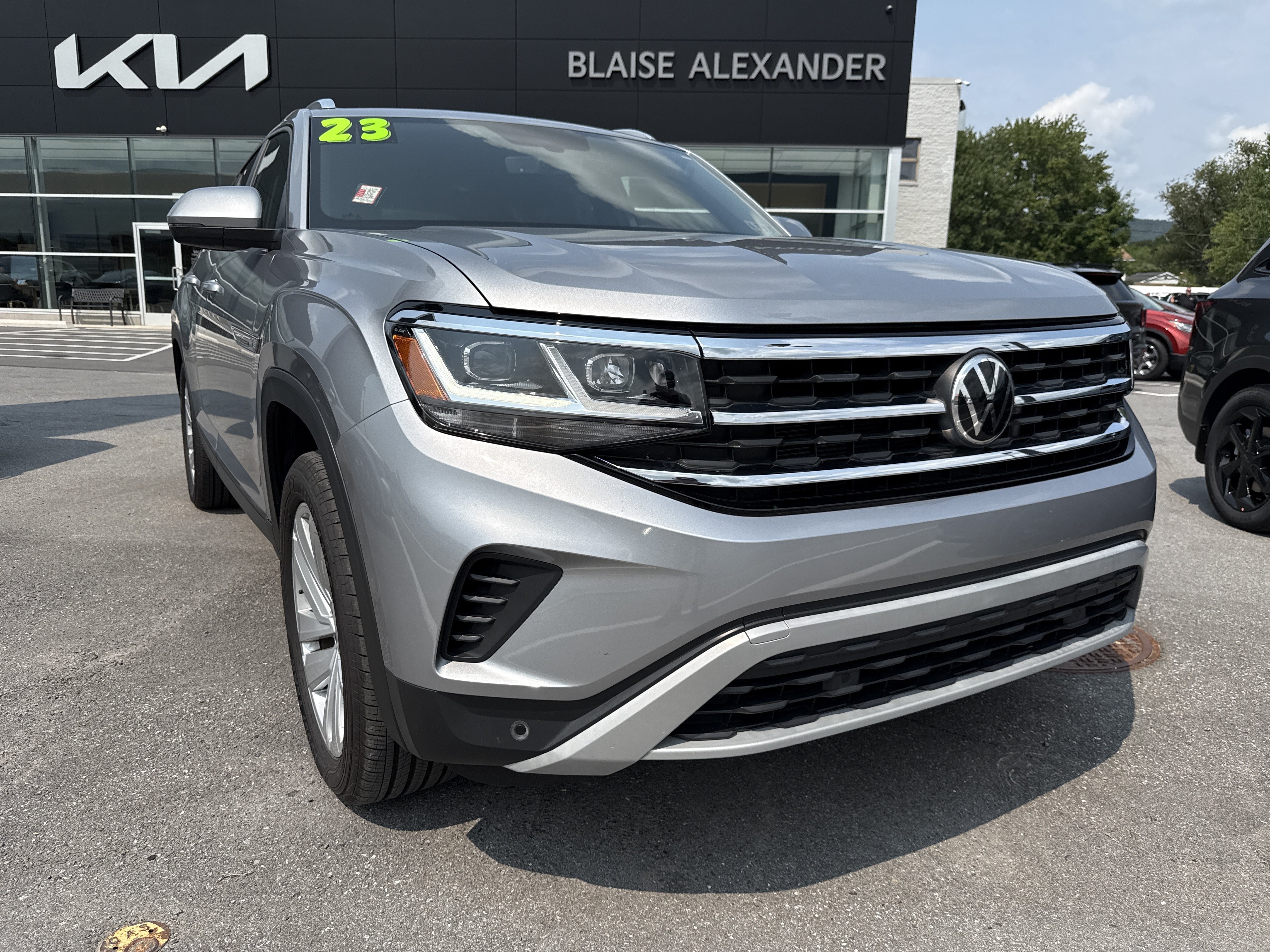Used 2023 Volkswagen Atlas Cross Sport SE