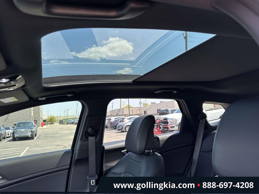 Certified 2025 Kia Sportage X-Pro AWD/4WD image 19