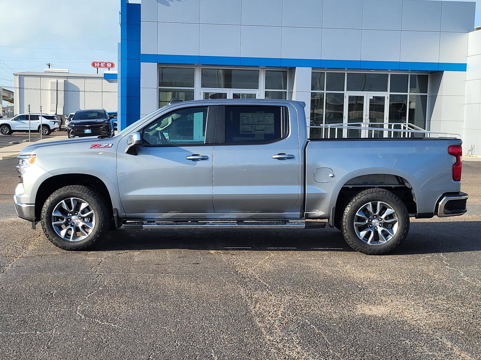New 2026 Chevrolet Silverado 1500 LT image 2