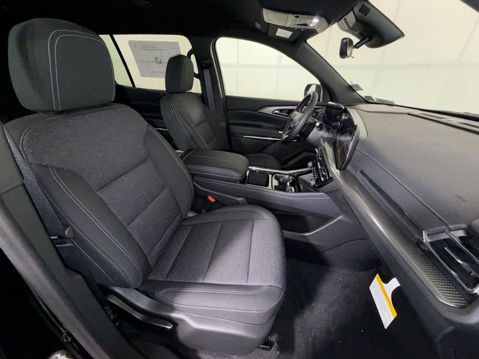 New 2027 Chevrolet Traverse LT w/ Midnight/Sport Edition FWD image 27