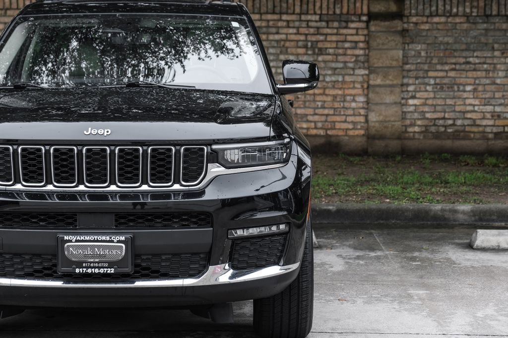 Used 2022 Jeep Grand Cherokee L Limited AWD/4WD image 61
