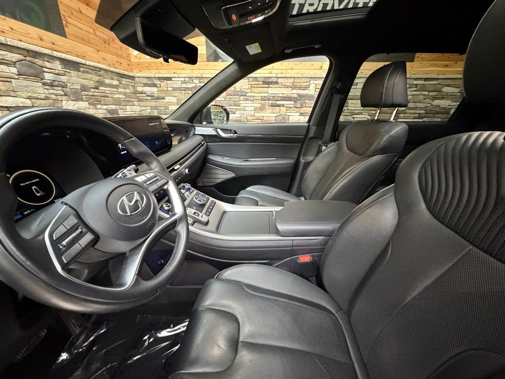 Used 2023 Hyundai Palisade Calligraphy w/ Cargo Package image 11