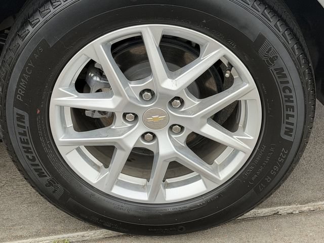 Used 2023 Chevrolet Equinox LS w/ LPO, Floor Liner Package FWD image 8