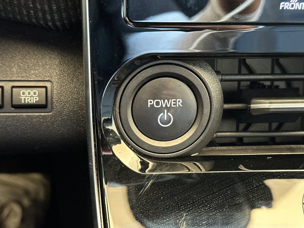 Used 2023 Subaru Solterra AWD image 26