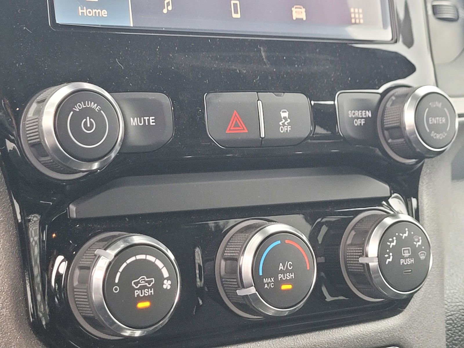 New 2026 RAM 5500 Tradesman w/ Chrome Appearance Group image 16