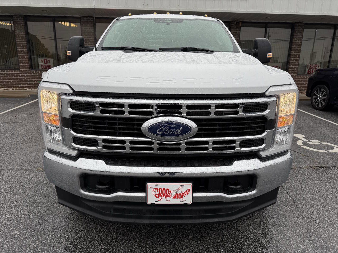 Used 2024 Ford F350 XLT image 2
