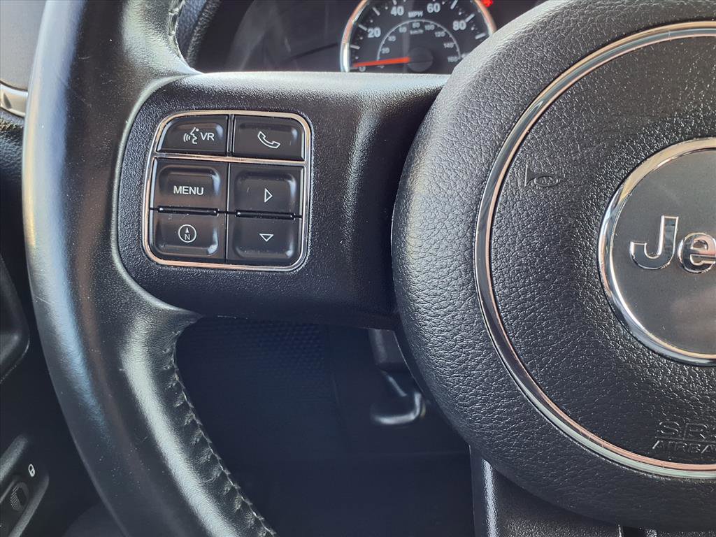 Used 2015 Jeep Wrangler Unlimited Sahara w/ Connectivity Group image 14