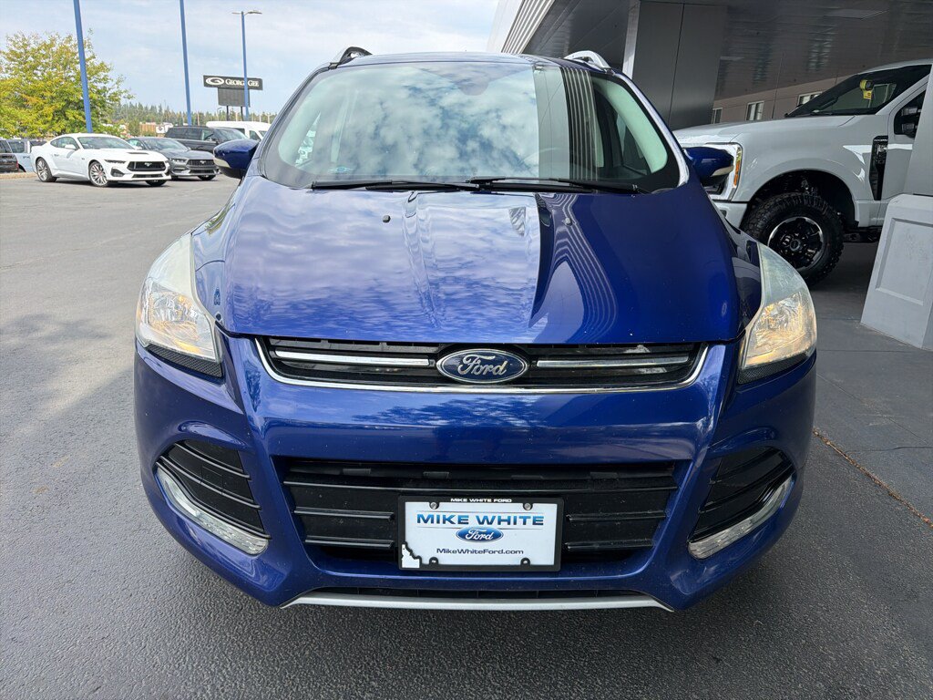 Used 2015 Ford Escape Titanium w/ Canadian Touring Package AWD/4WD image 2