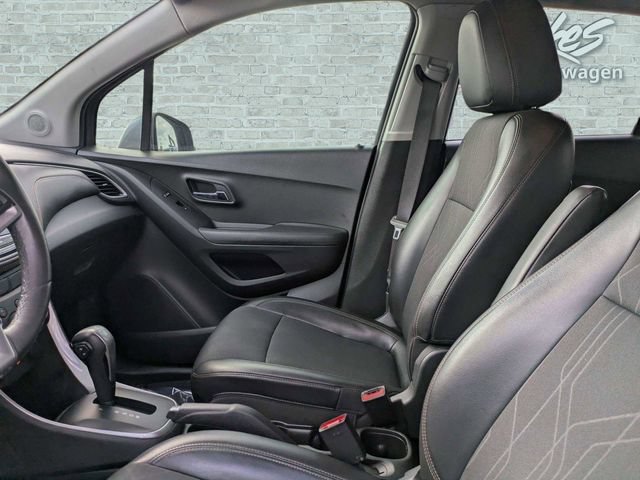 Used 2019 Chevrolet Trax LT w/ LT Convenience Package FWD image 21