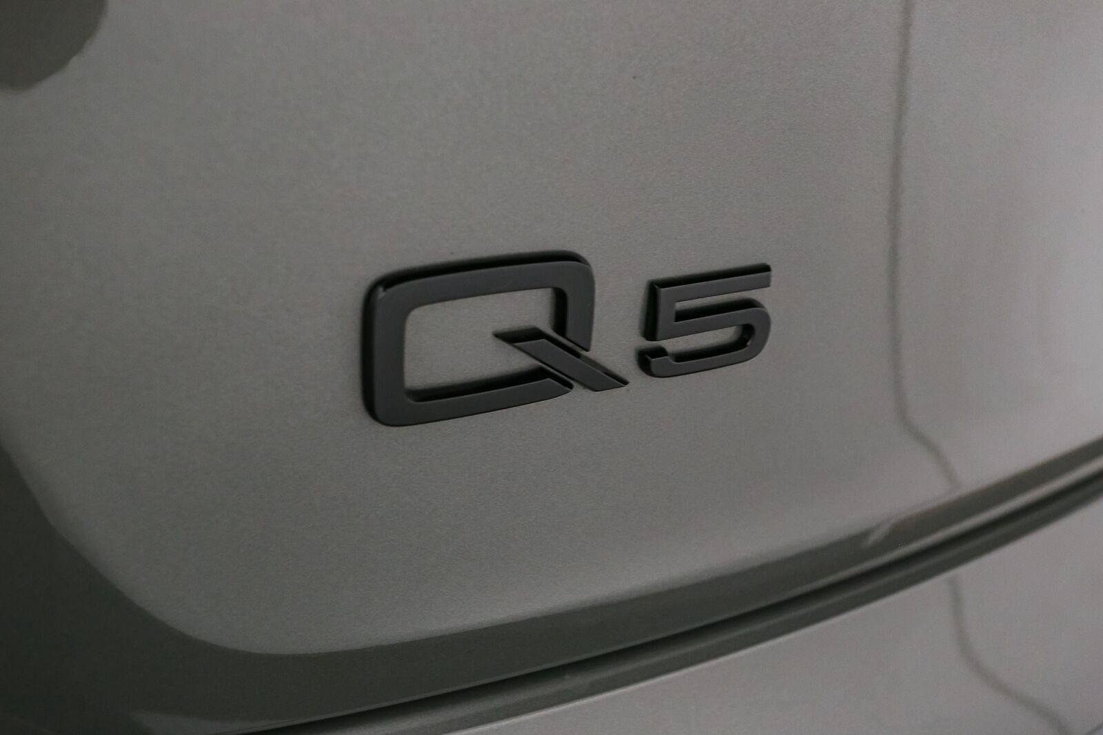 Used 2023 Audi Q5 2.0T Premium Plus w/ Premium Plus Package AWD/4WD image 12