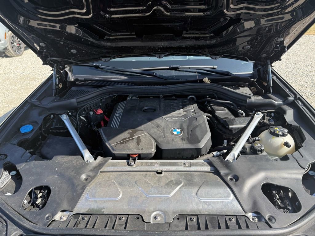 Used 2025 BMW X4 xDrive30i image 17