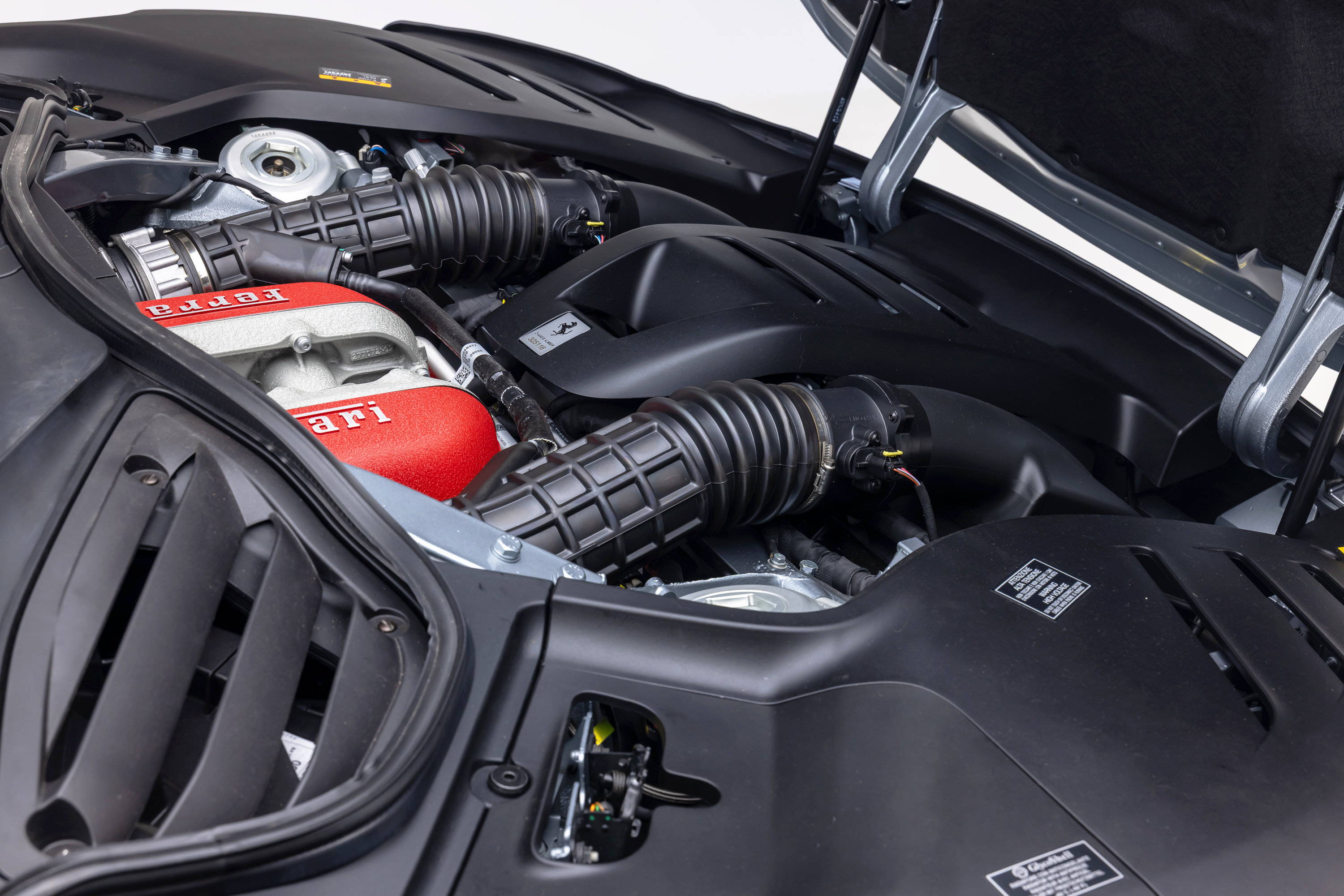 Certified 2025 Ferrari Purosangue AWD/4WD image 31