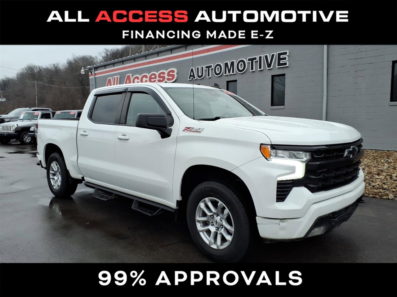 Used 2022 Chevrolet Silverado 1500 RST image 2
