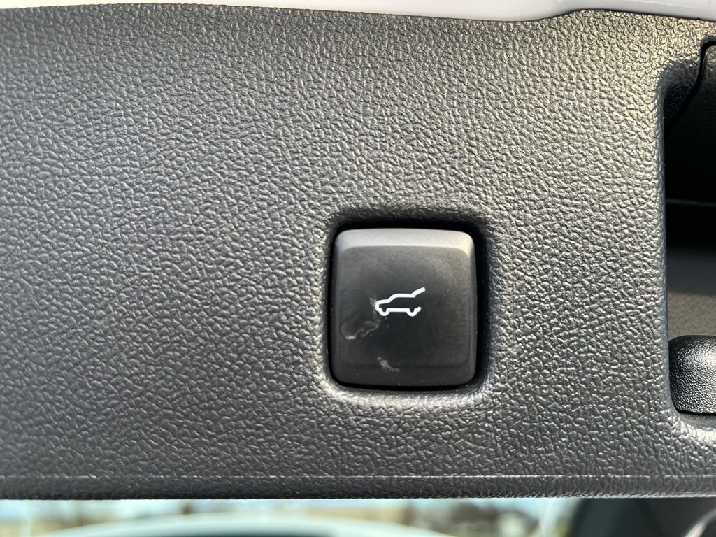 Used 2023 Ford Escape Active w/ Tech Pack #2 image 19