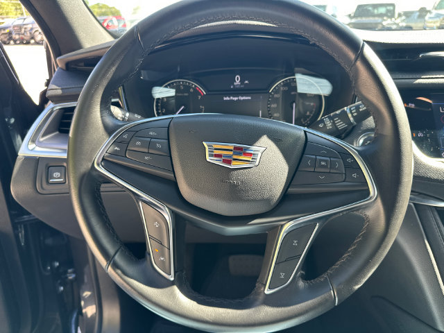 Used 2023 Cadillac XT5 Luxury AWD/4WD image 29