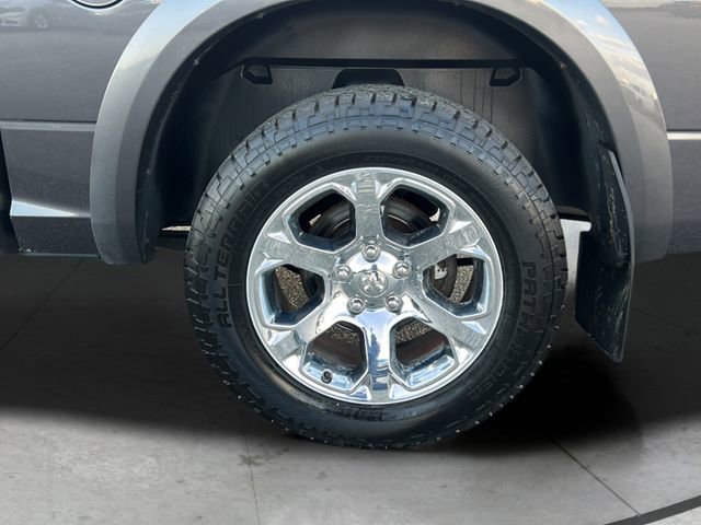 Used 2018 RAM 1500 Laramie image 28