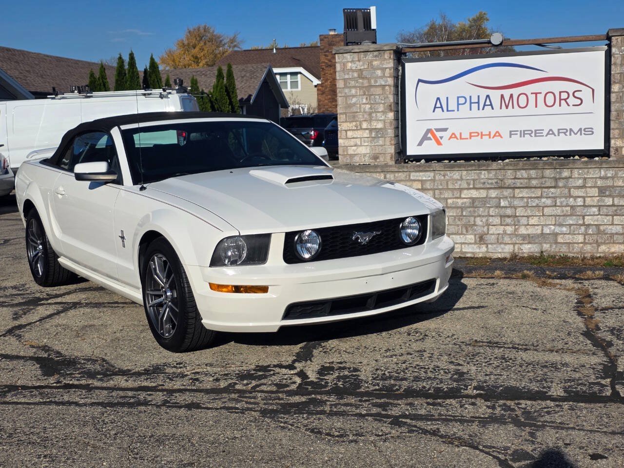Used 2008 Ford Mustang GT Premium RWD image 2