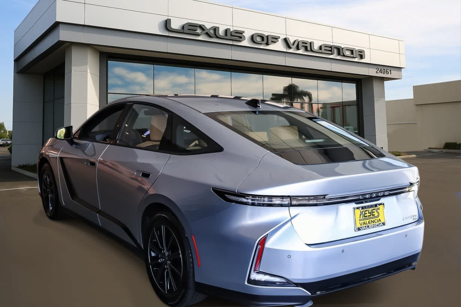 New 2026 Lexus ES 500e AWD/4WD image 2