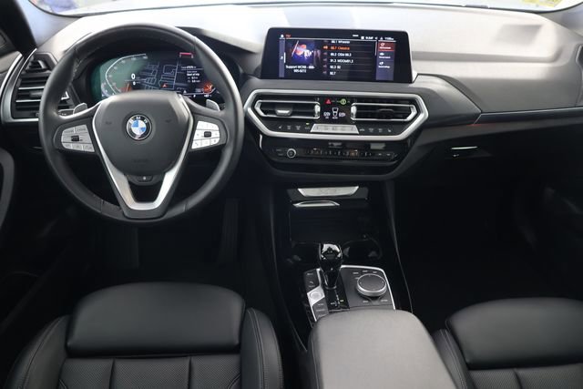 Used 2024 BMW X3 xDrive30i AWD/4WD image 2
