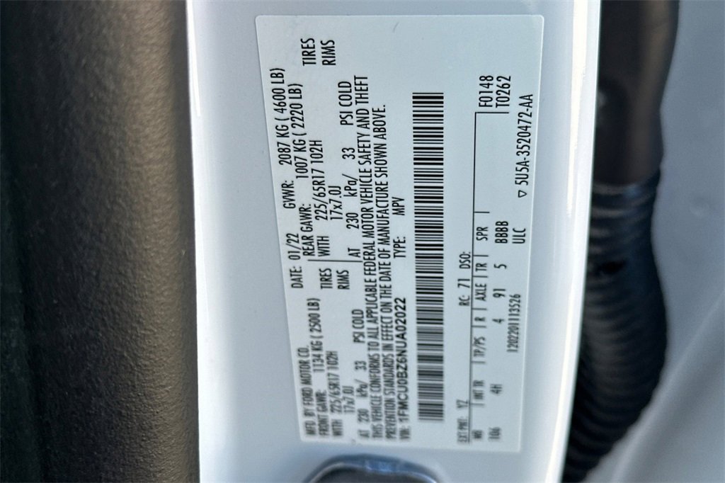 Used 2022 Ford Escape SE image 32