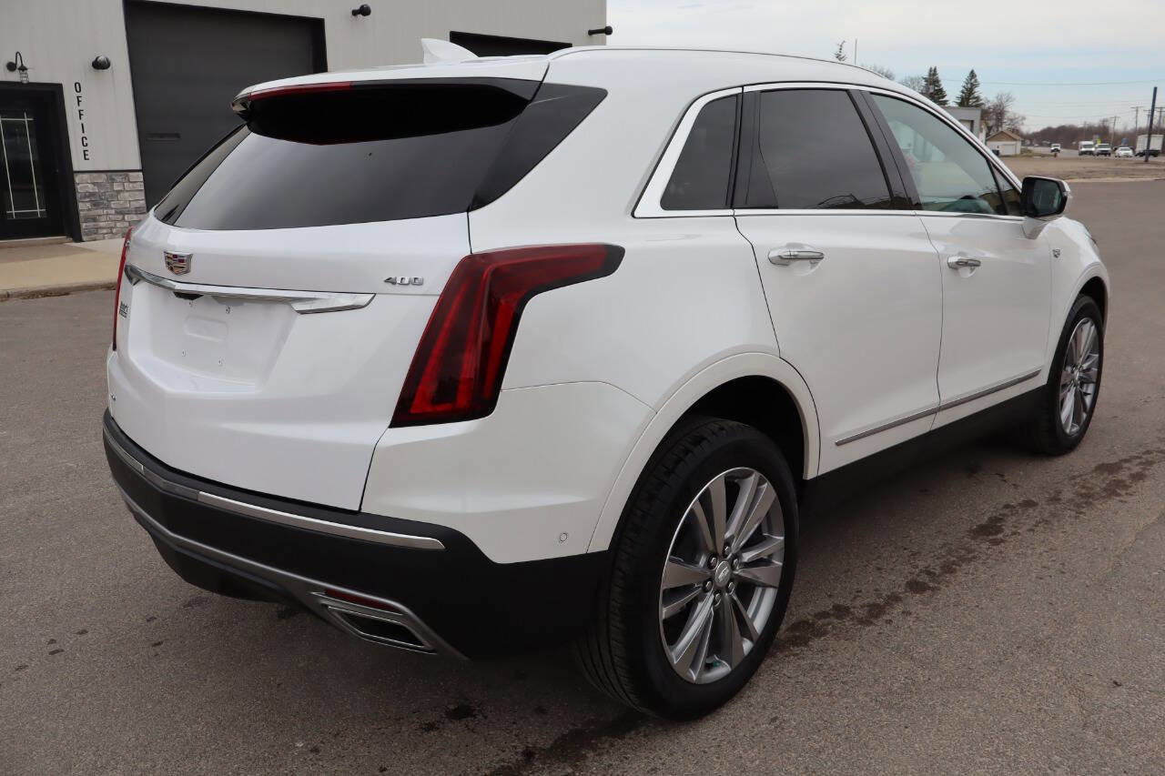 Used 2023 Cadillac XT5 Premium Luxury w/ Technology Package image 3