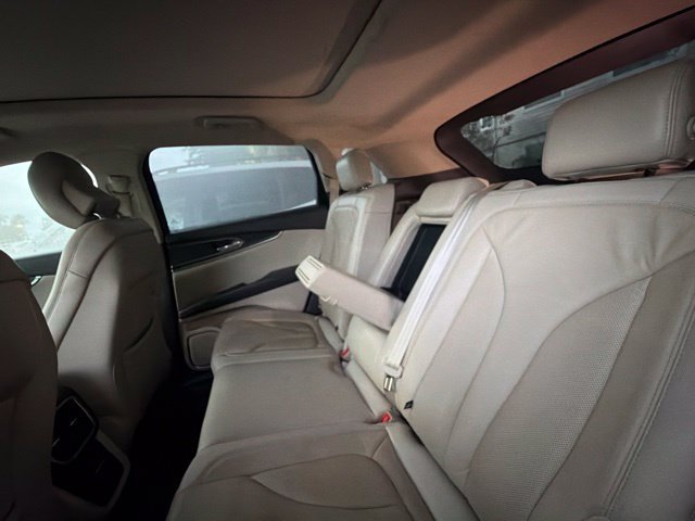 Used 2018 Lincoln MKX Select w/ Select Plus Package FWD image 7