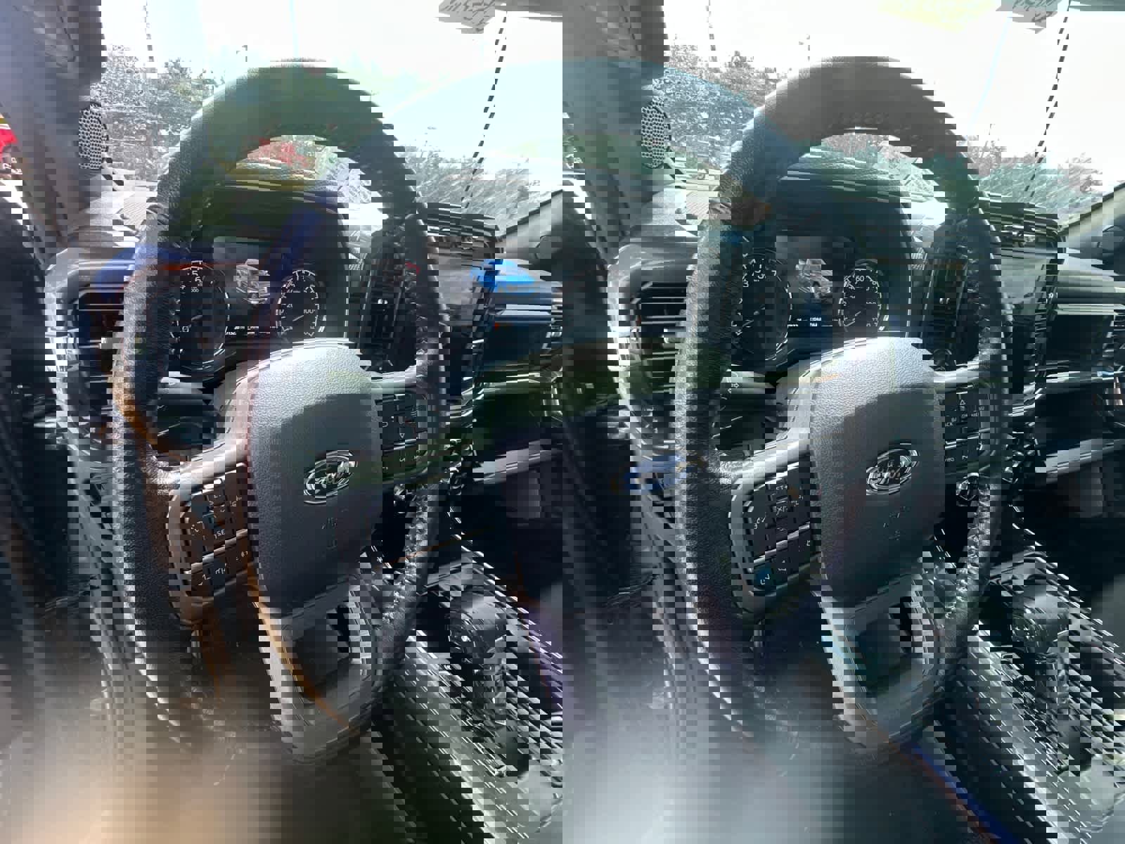 Certified 2022 Ford F150 XLT w/ Equipment Group 302A High image 13