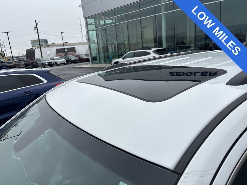 Used 2021 Jeep Grand Cherokee Limited image 6